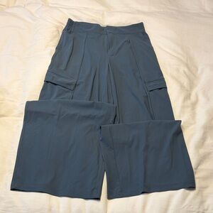 Athleta Women’s Pinnacle Slate Wide Leg Cargo Pants